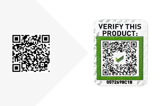 Comparison between the new green-framed LIQUI MOLY QR code and the previous QR code